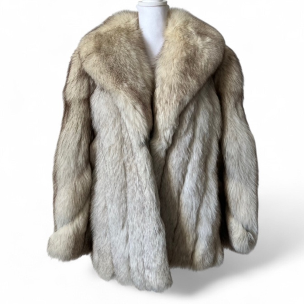 Women’s Vintage Blue Silver Fox Striped & Chevron Sleeve Fur Coat size Small